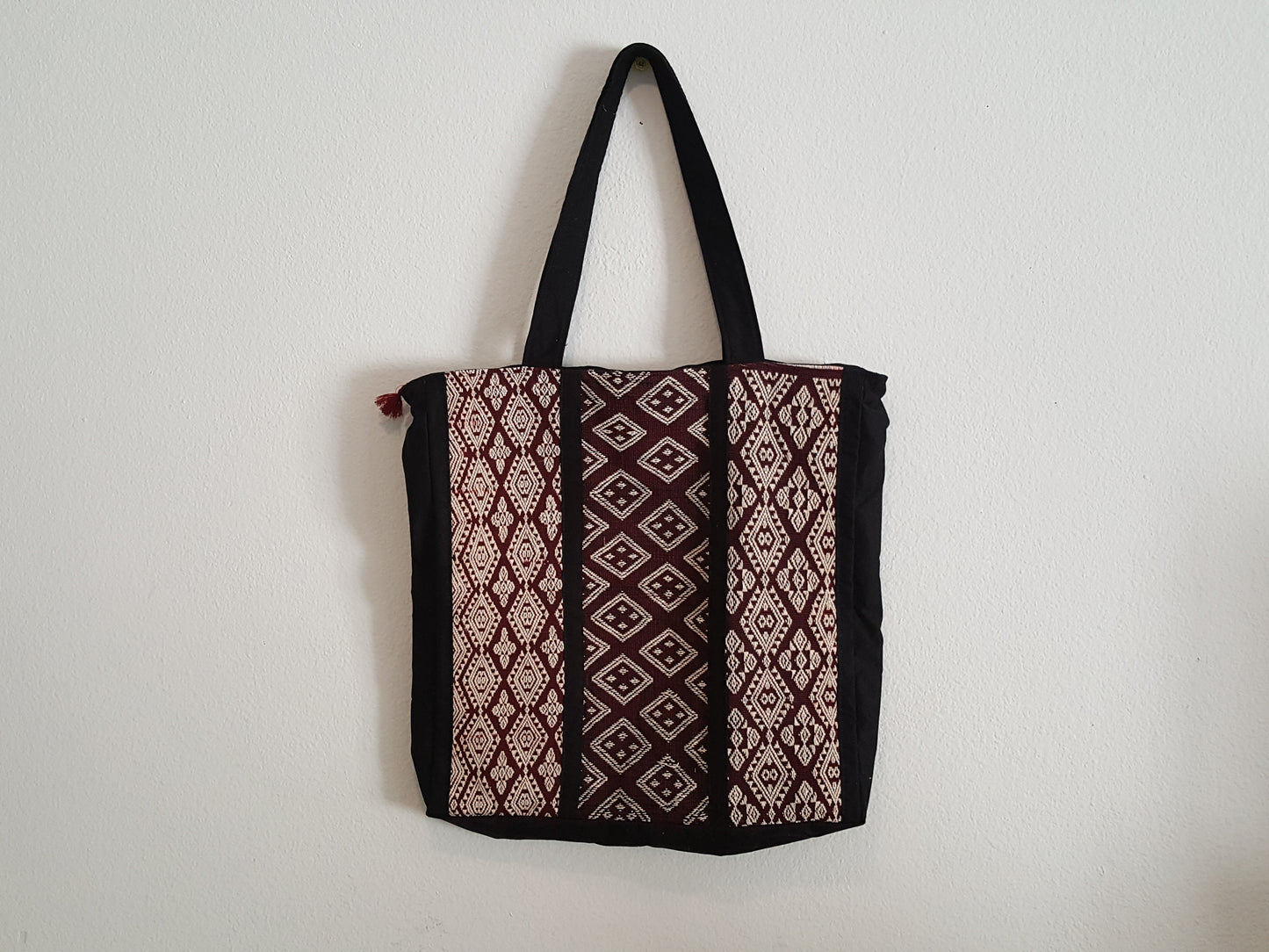 Tote w/zipper- Brown w/3 Dm Motif