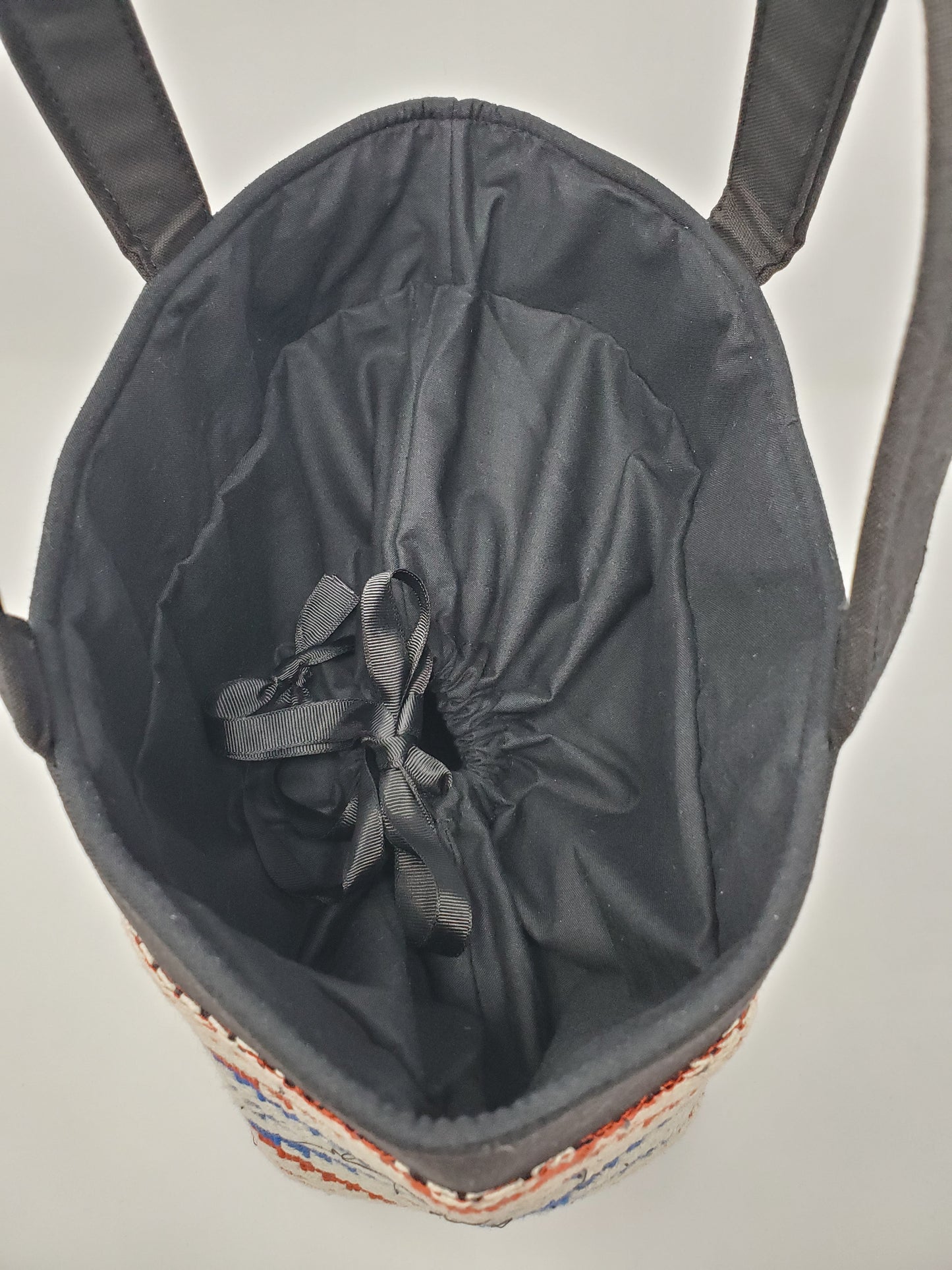 Hand Bag Blue Red D motif Black Top (M)