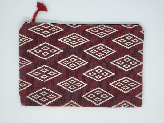 Pouch Red/Brown D motif -2